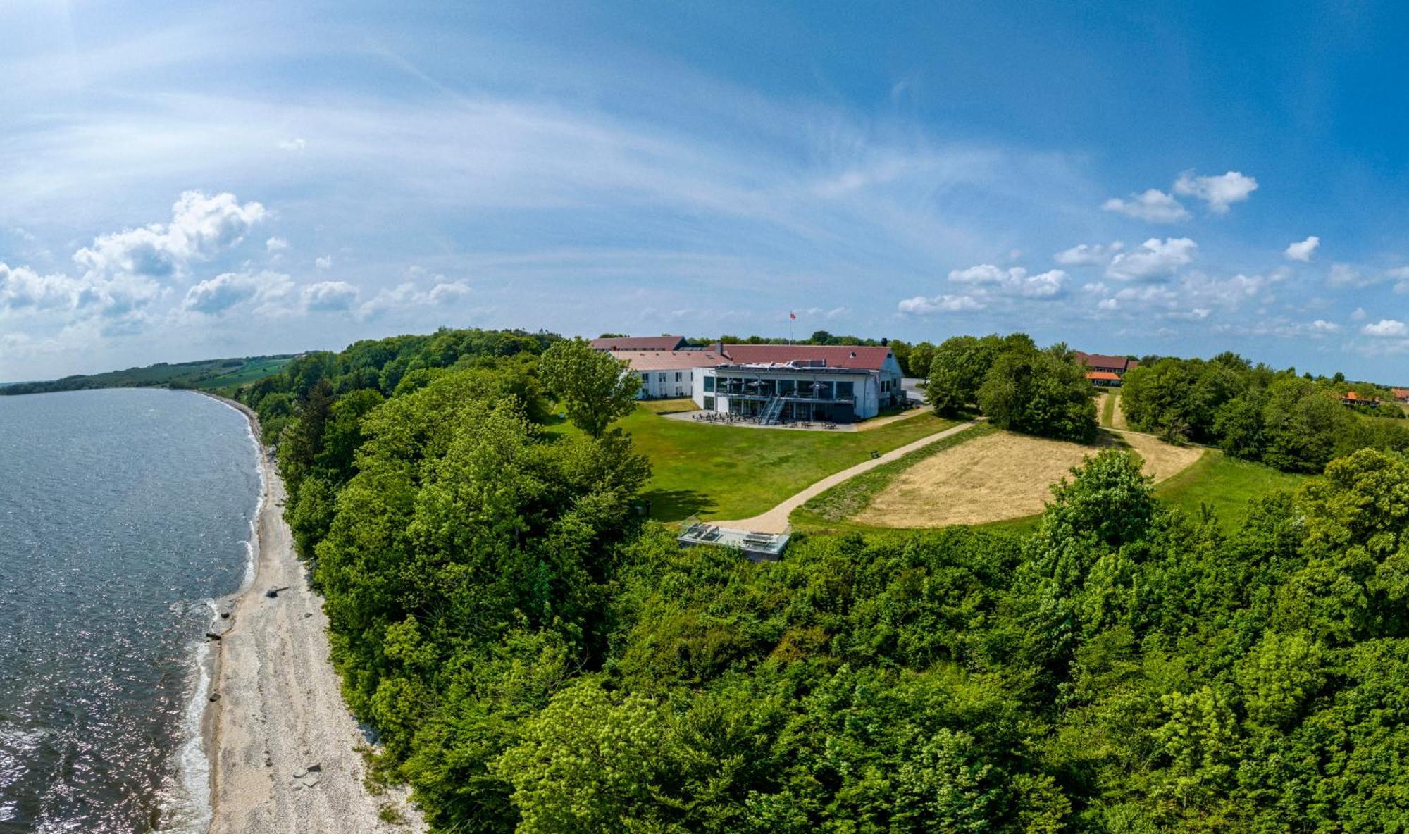 Hotel Limfjorden 3*
